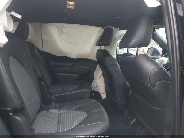 2026 TOYOTA HIGHLANDER XSE