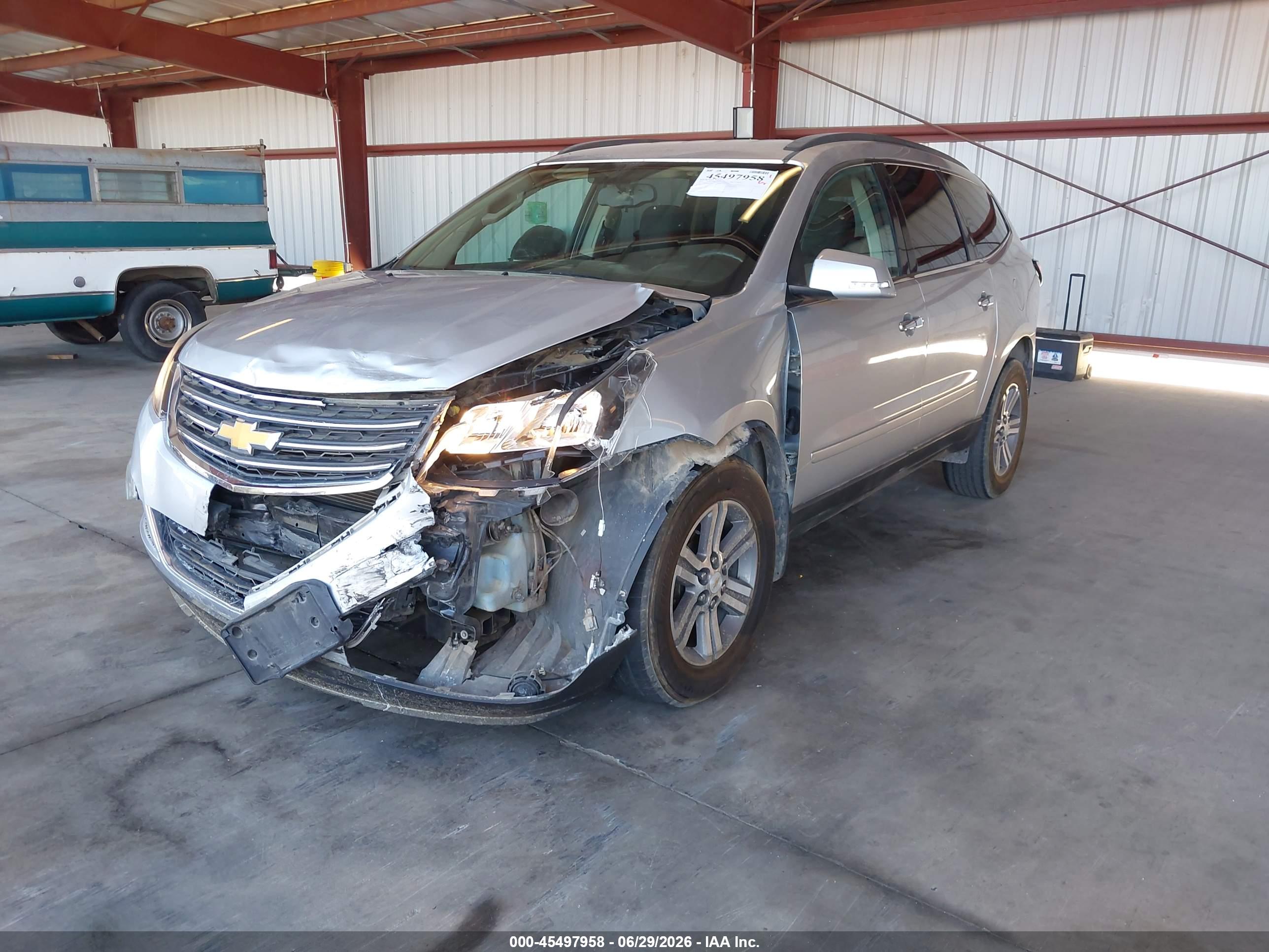 2015 CHEVROLET TRAVERSE LT — I2