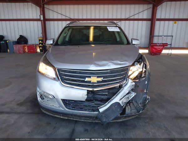 2015 CHEVROLET TRAVERSE LT — I115