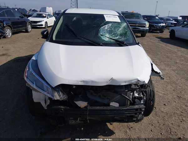 2024 NISSAN KICKS S XTRONIC CVT — I6