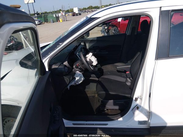 2024 NISSAN KICKS S XTRONIC CVT — I153