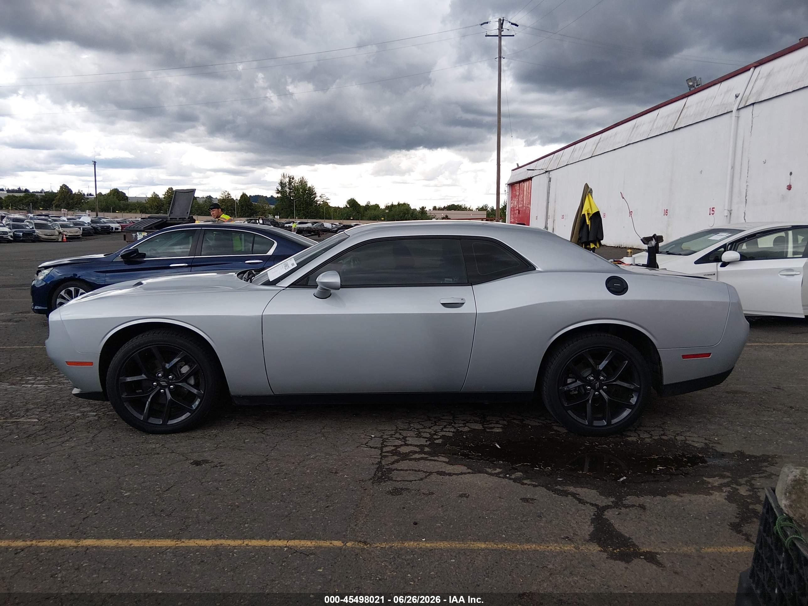 2021 DODGE CHALLENGER SXT