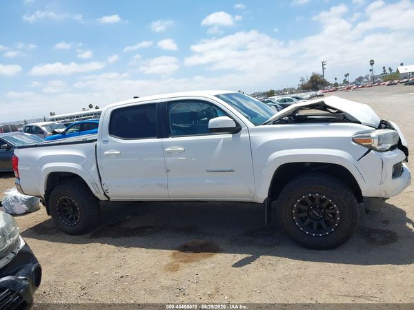 2017 TOYOTA TACOMA SR5 V6