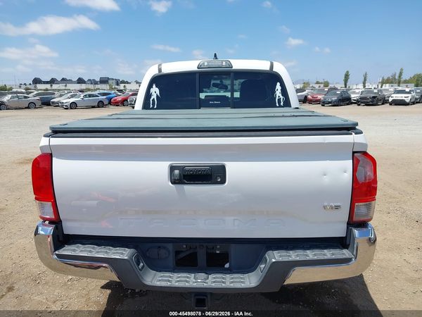 2017 TOYOTA TACOMA SR5 V6