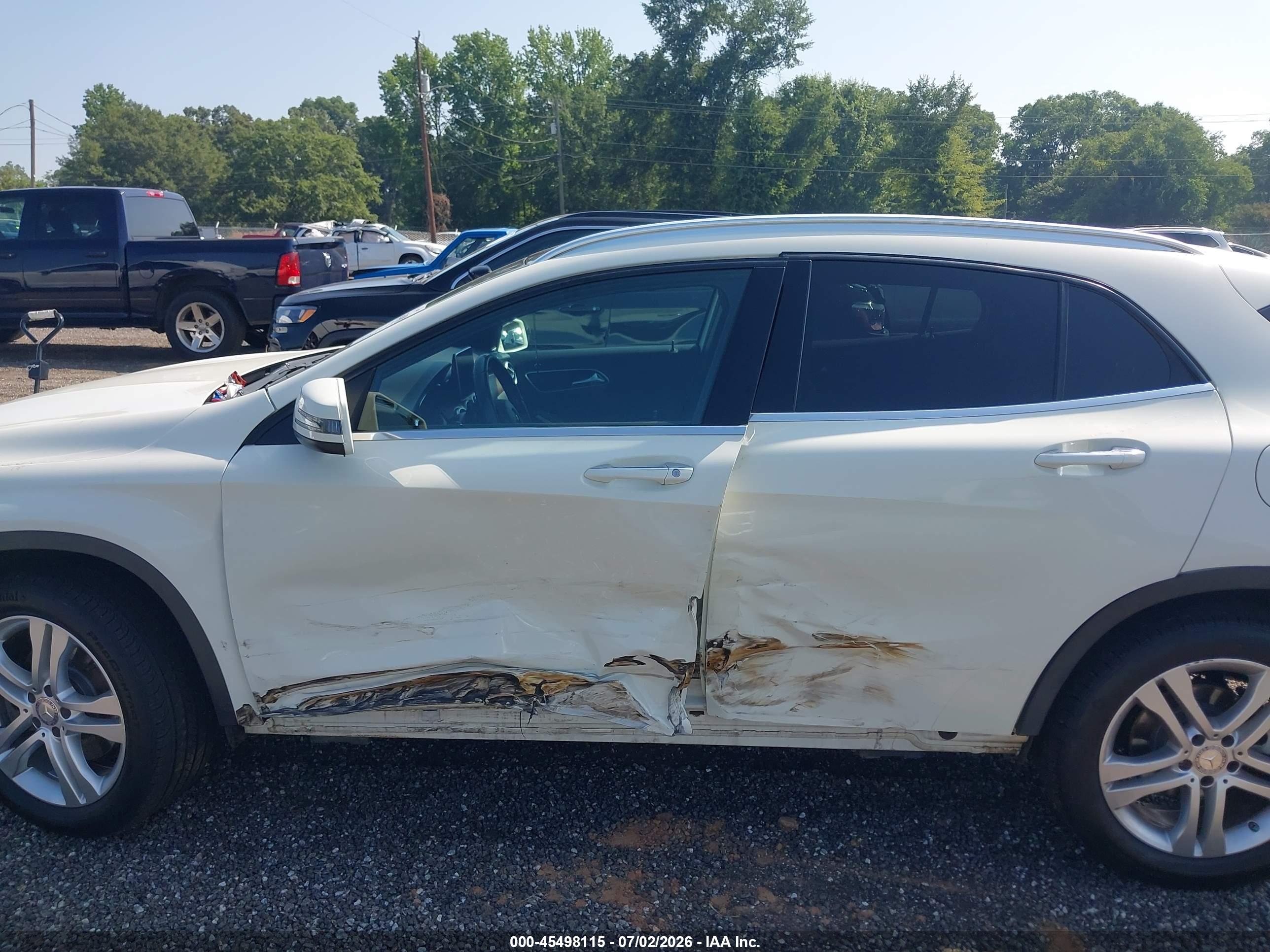 2016 MERCEDES-BENZ GLA 250 4MATIC