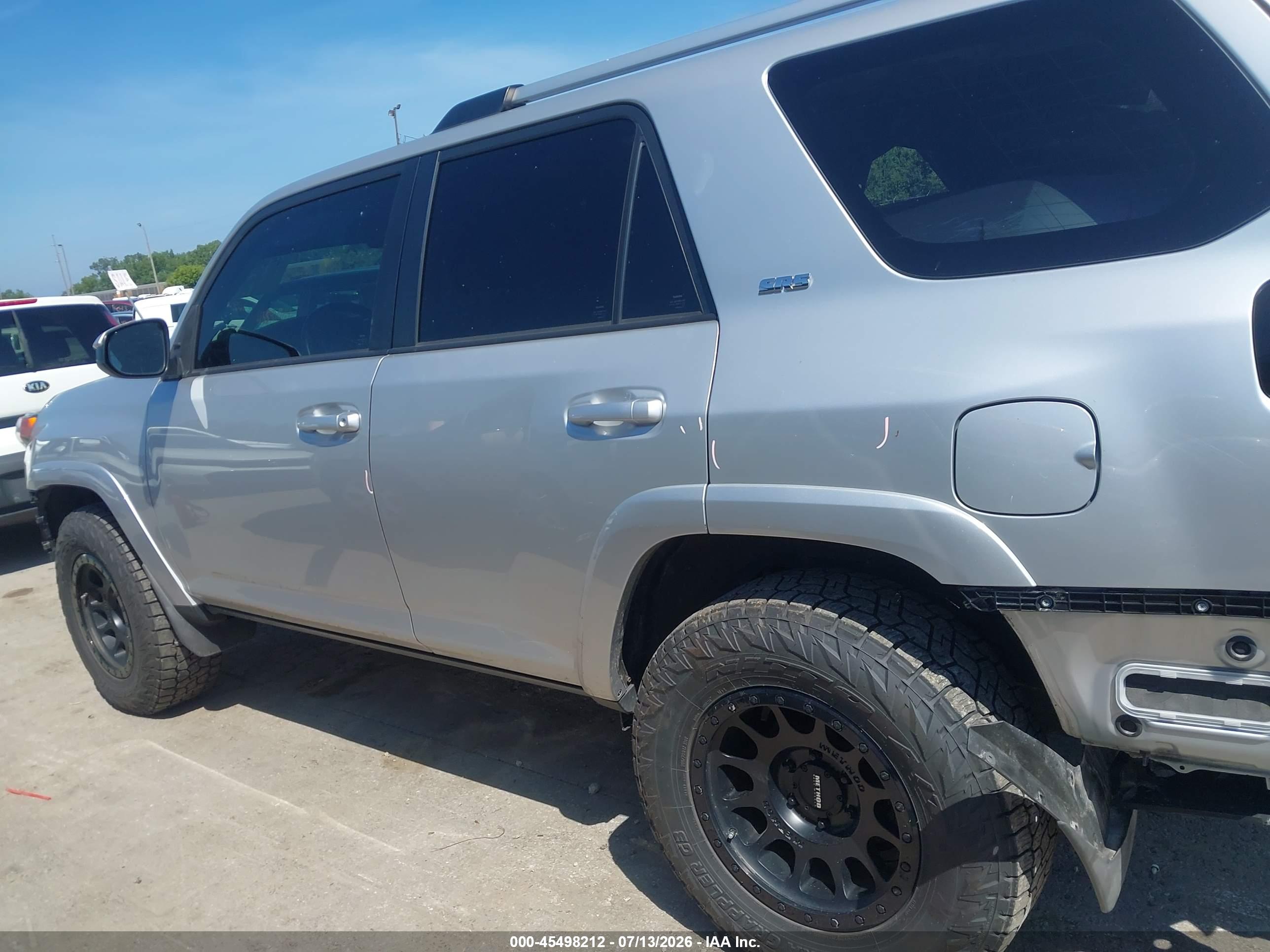 2021 TOYOTA 4RUNNER SR5