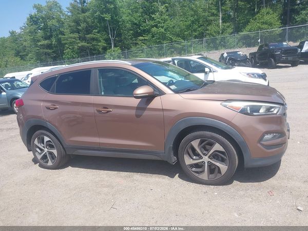 2016 HYUNDAI TUCSON SPORT
