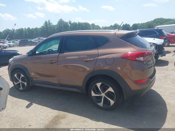 2016 HYUNDAI TUCSON