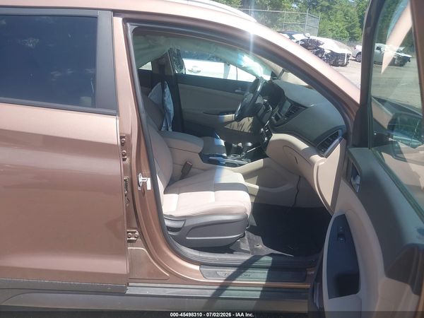 2016 HYUNDAI TUCSON SPORT