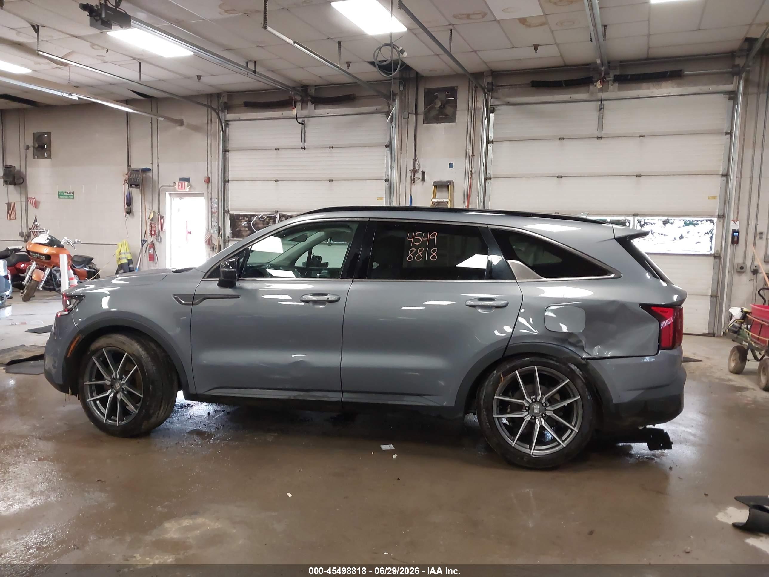 2021 KIA SORENTO S