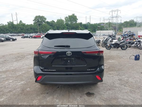 2024 TOYOTA HIGHLANDER XLE