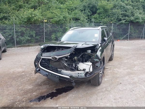 2024 TOYOTA HIGHLANDER XLE