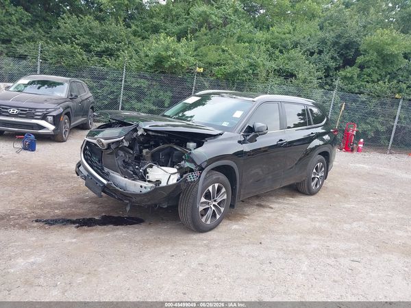 2024 TOYOTA HIGHLANDER XLE