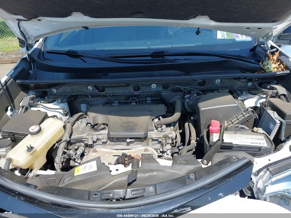 2018 TOYOTA RAV4 SE