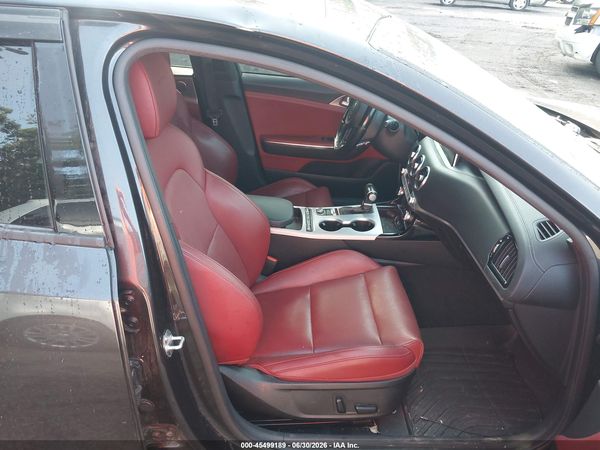 2021 KIA STINGER GT1