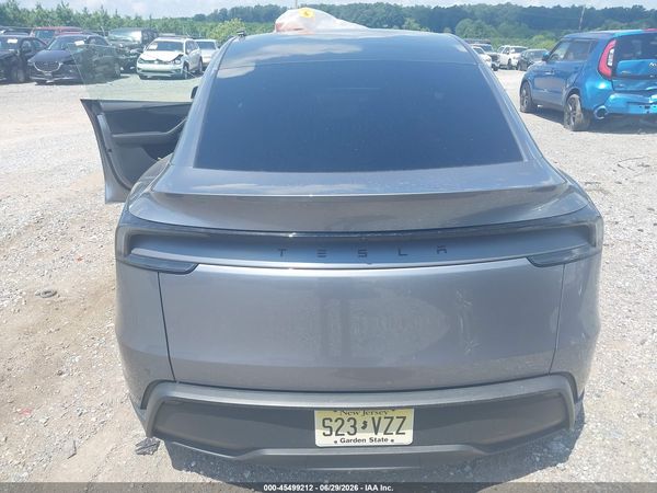 2026 TESLA MODEL Y