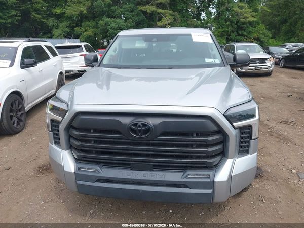 2023 TOYOTA TUNDRA SR5