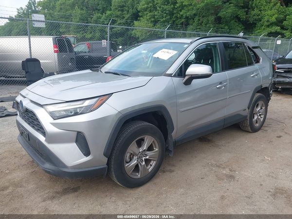 2022 TOYOTA RAV4 HYBRID XLE