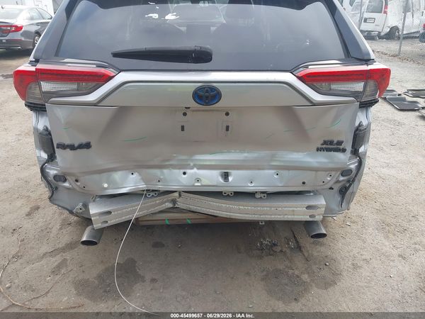 2022 TOYOTA RAV4 HYBRID XLE