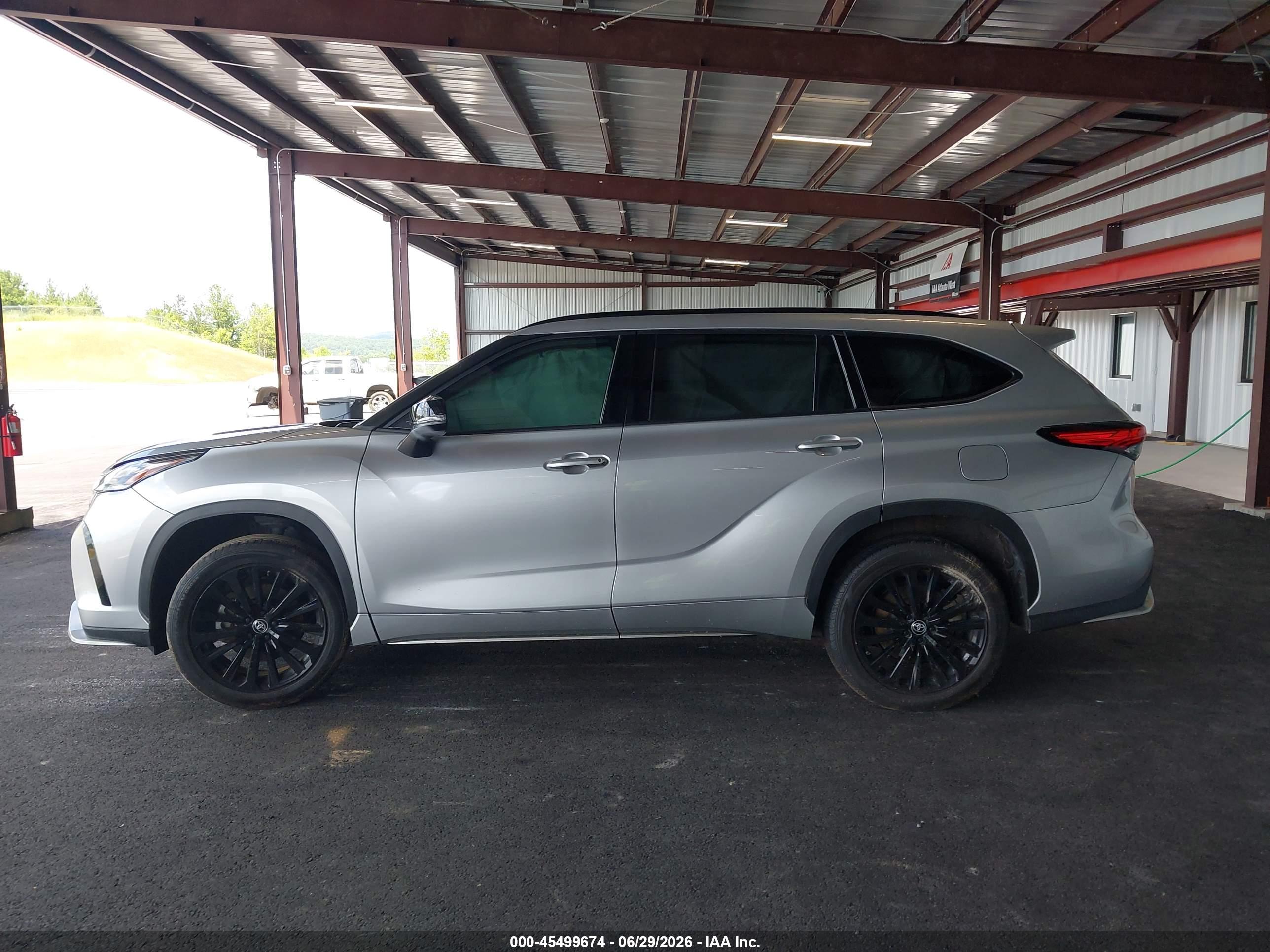 2023 TOYOTA HIGHLANDER XSE