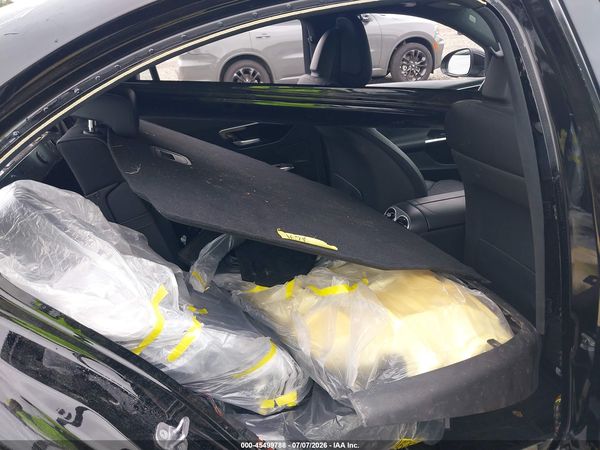 2024 MERCEDES-BENZ C 300
