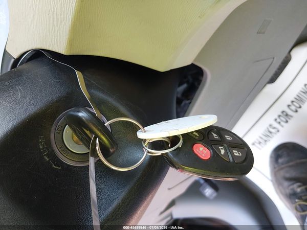 2014 TOYOTA SIENNA XLE/LIMITED