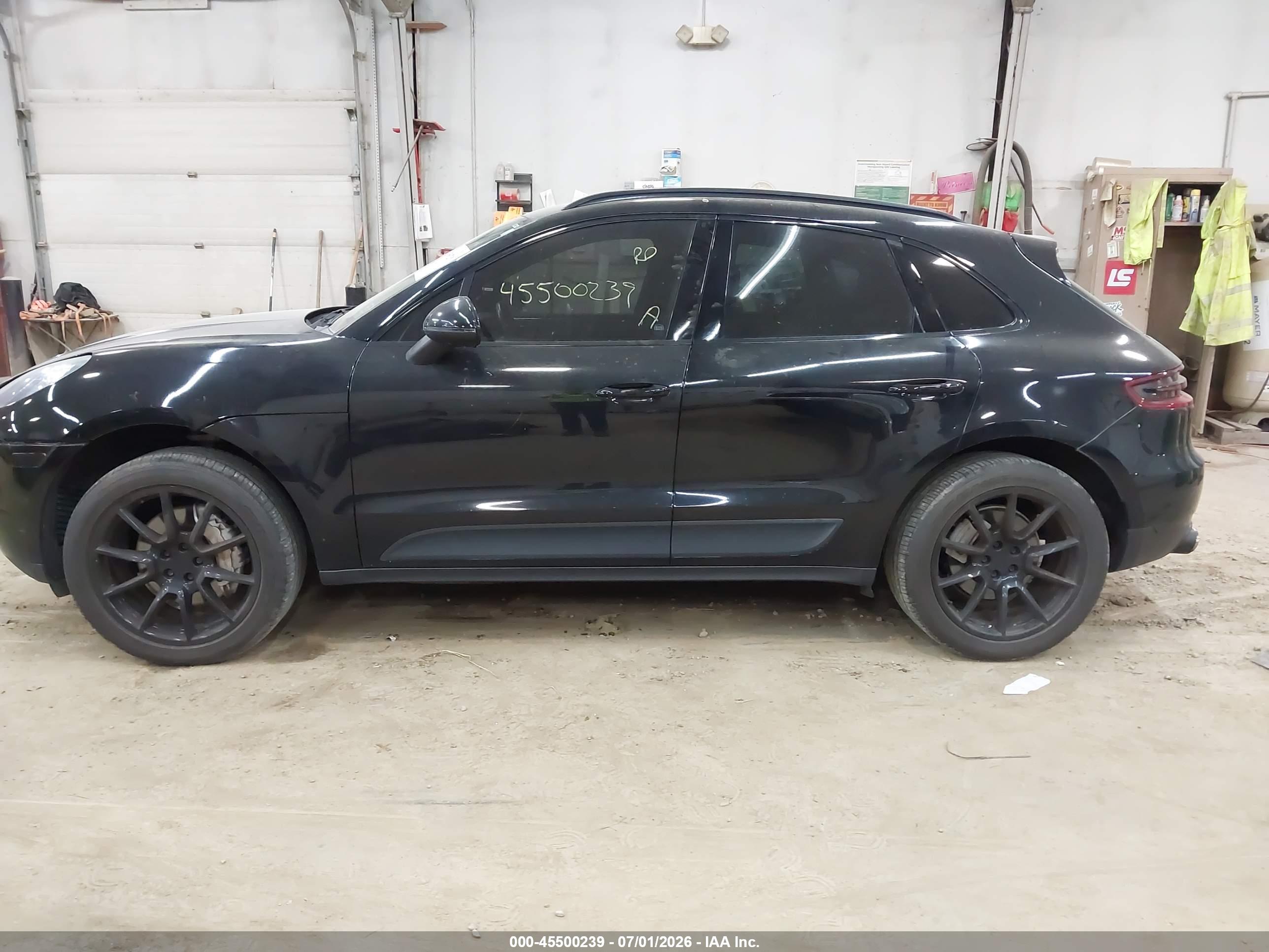 2017 PORSCHE MACAN S