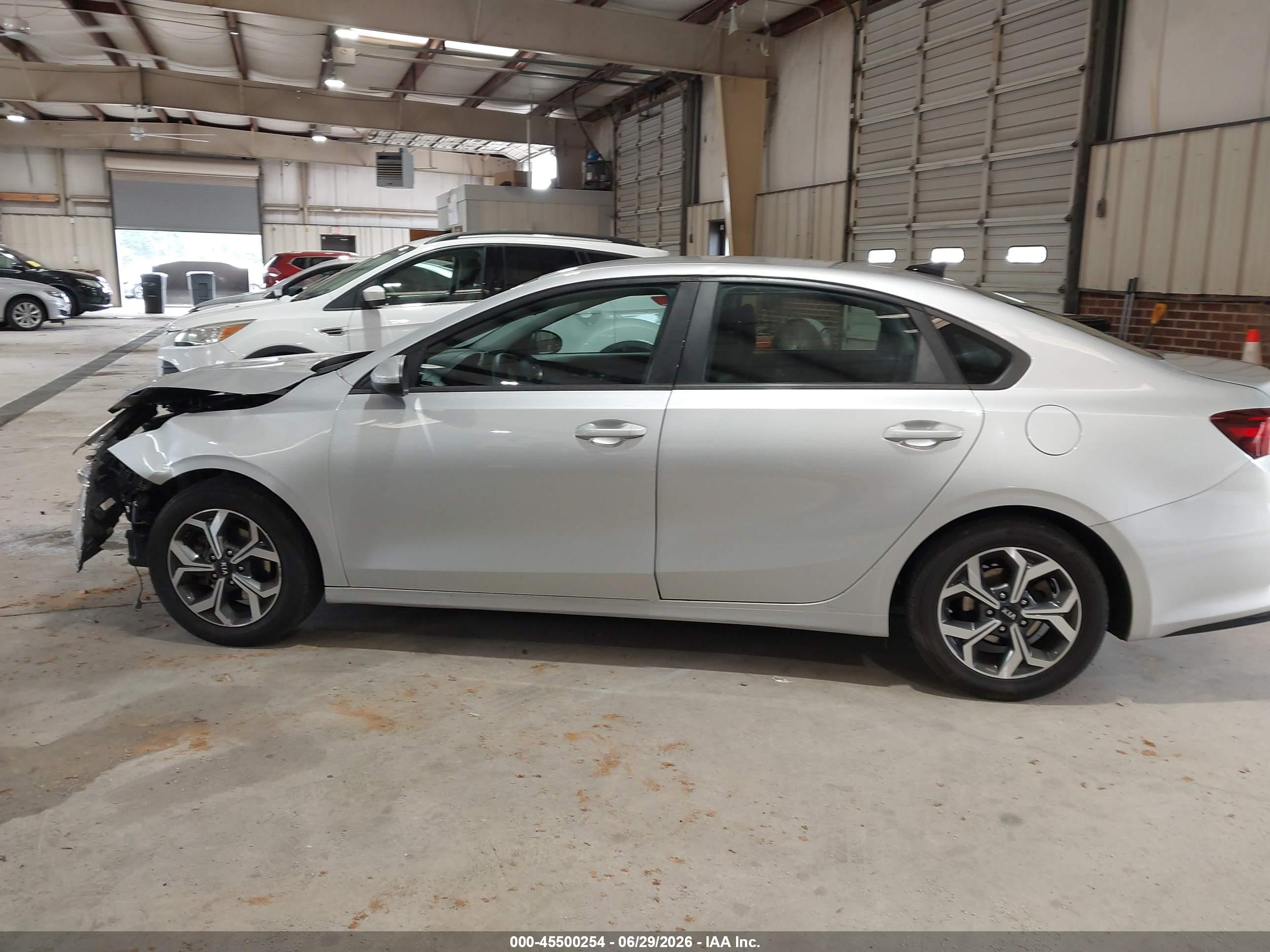 2019 KIA FORTE LXS