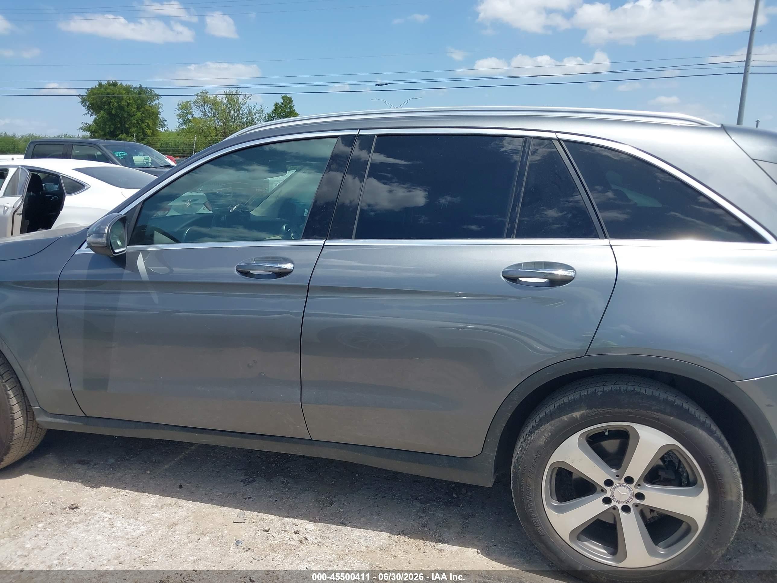 2016 MERCEDES-BENZ GLC 300 4MATIC