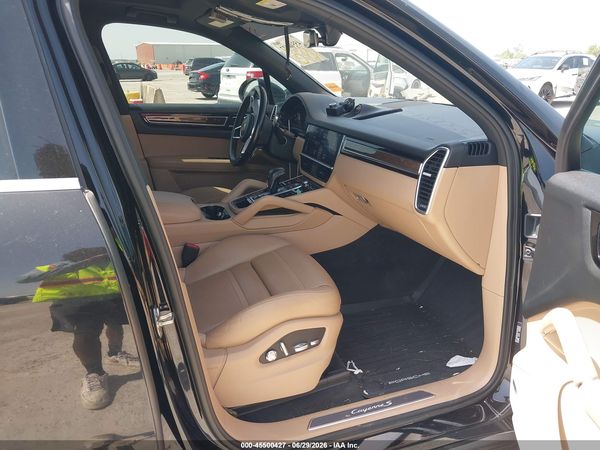 2020 PORSCHE CAYENNE S