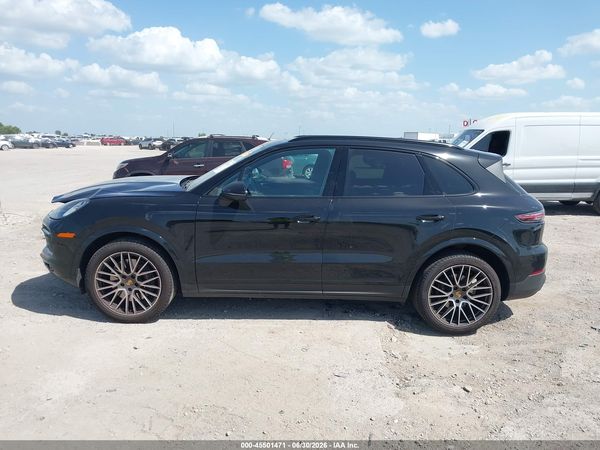 2022 PORSCHE CAYENNE PLATINUM EDITION