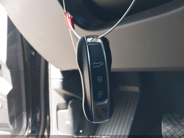 2022 PORSCHE CAYENNE PLATINUM EDITION