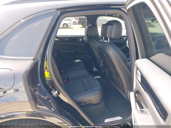 2022 PORSCHE CAYENNE PLATINUM EDITION