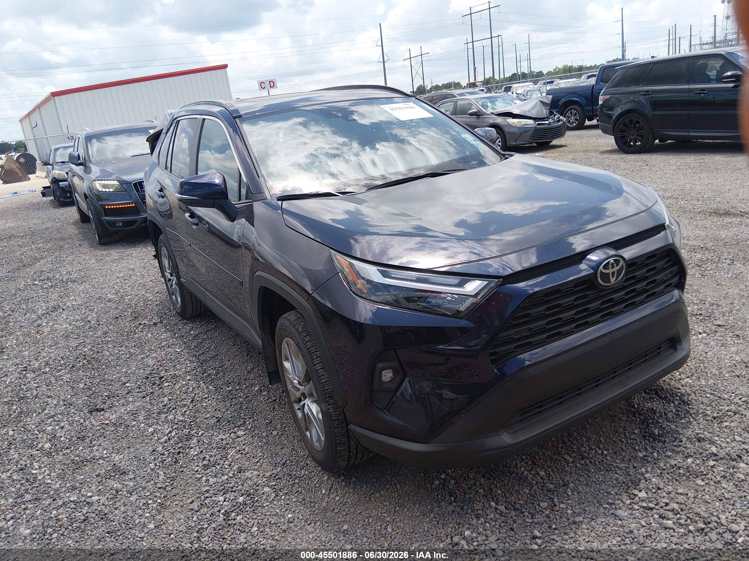 2025 TOYOTA RAV4 XLE PREMIUM