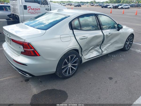 2021 VOLVO S60 T5 MOMENTUM