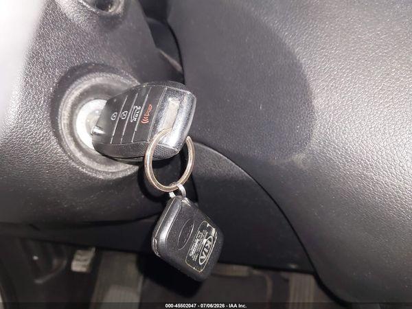 2016 KIA SORENTO 2.4L LX