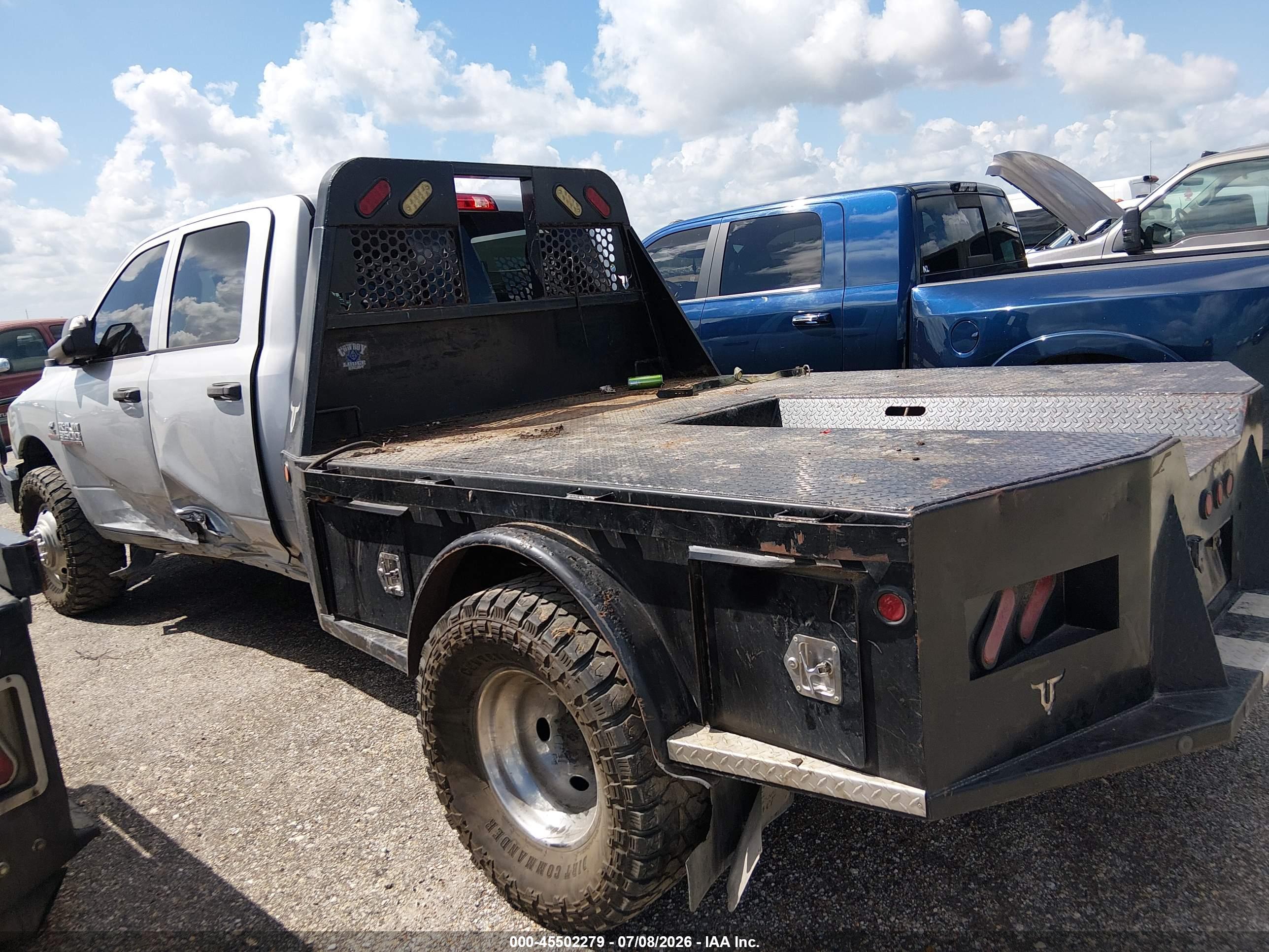 2018 RAM 3500 TRADESMAN  4X4 8' BOX