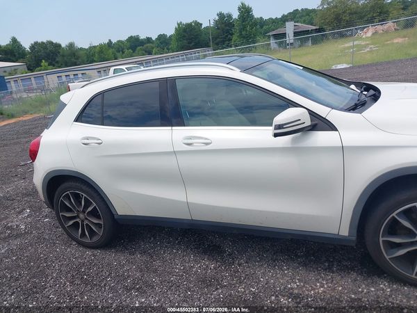 2016 MERCEDES-BENZ GLA 250 GLA250