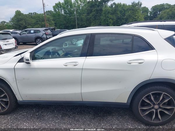 2016 MERCEDES-BENZ GLA 250 GLA250