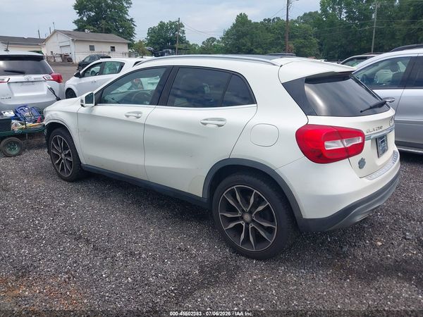2016 MERCEDES-BENZ GLA 250 GLA250