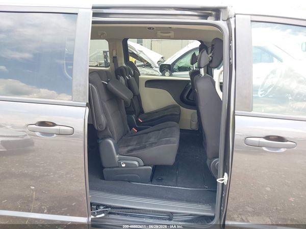 2020 DODGE GRAND CARAVAN SE — I8