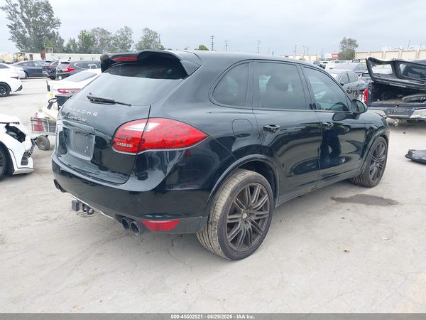 2012 PORSCHE CAYENNE TURBO