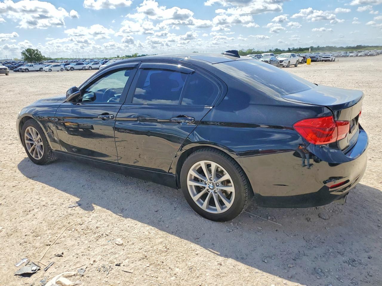 2018 BMW 320