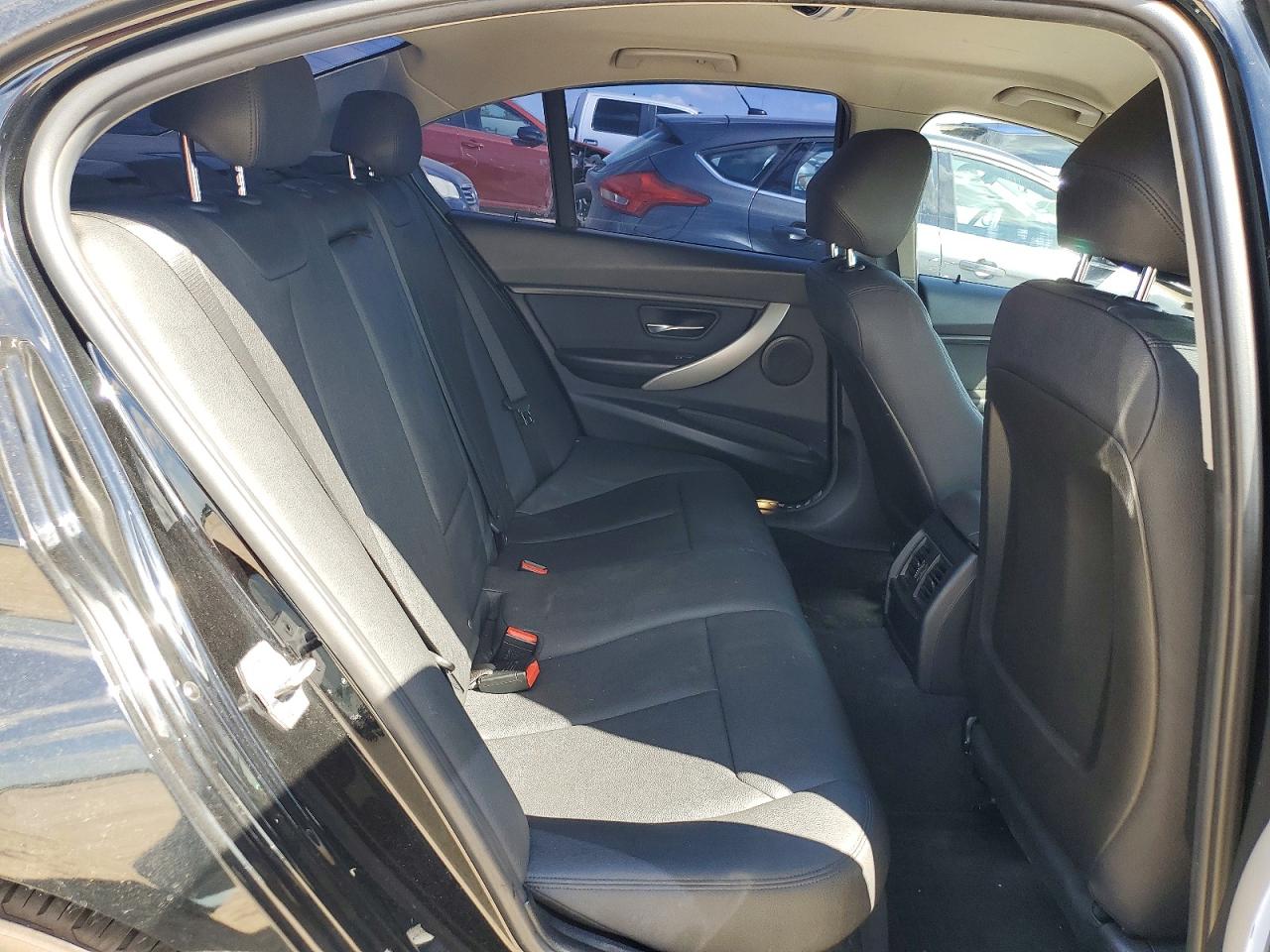 2018 BMW 320