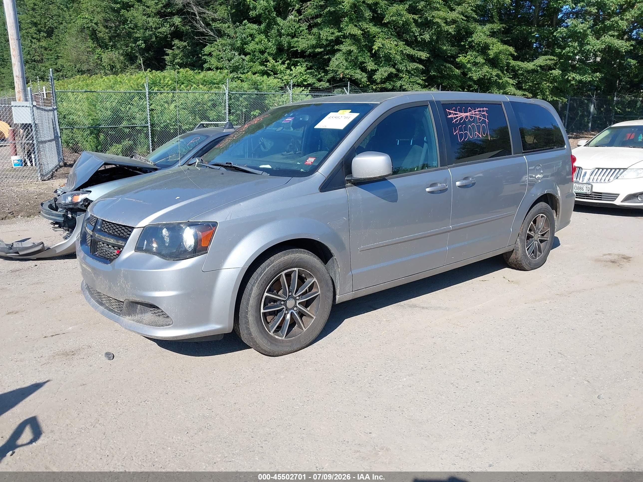 2015 DODGE GRAND CARAVAN SE PLUS — I2