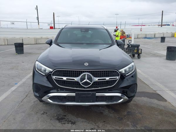 2025 MERCEDES-BENZ GLC 300 SUV