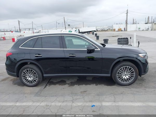 2025 MERCEDES-BENZ GLC 300 SUV