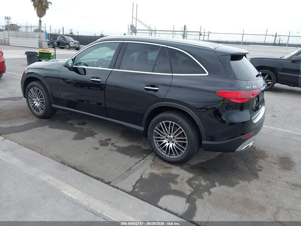 2025 MERCEDES-BENZ GLC 300 SUV