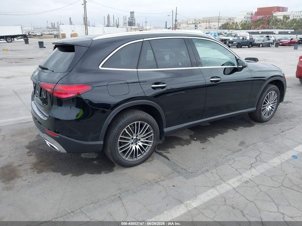 2025 MERCEDES-BENZ GLC 300 SUV