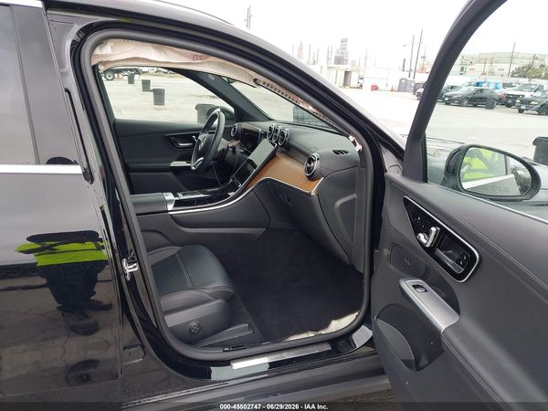 2025 MERCEDES-BENZ GLC 300 SUV